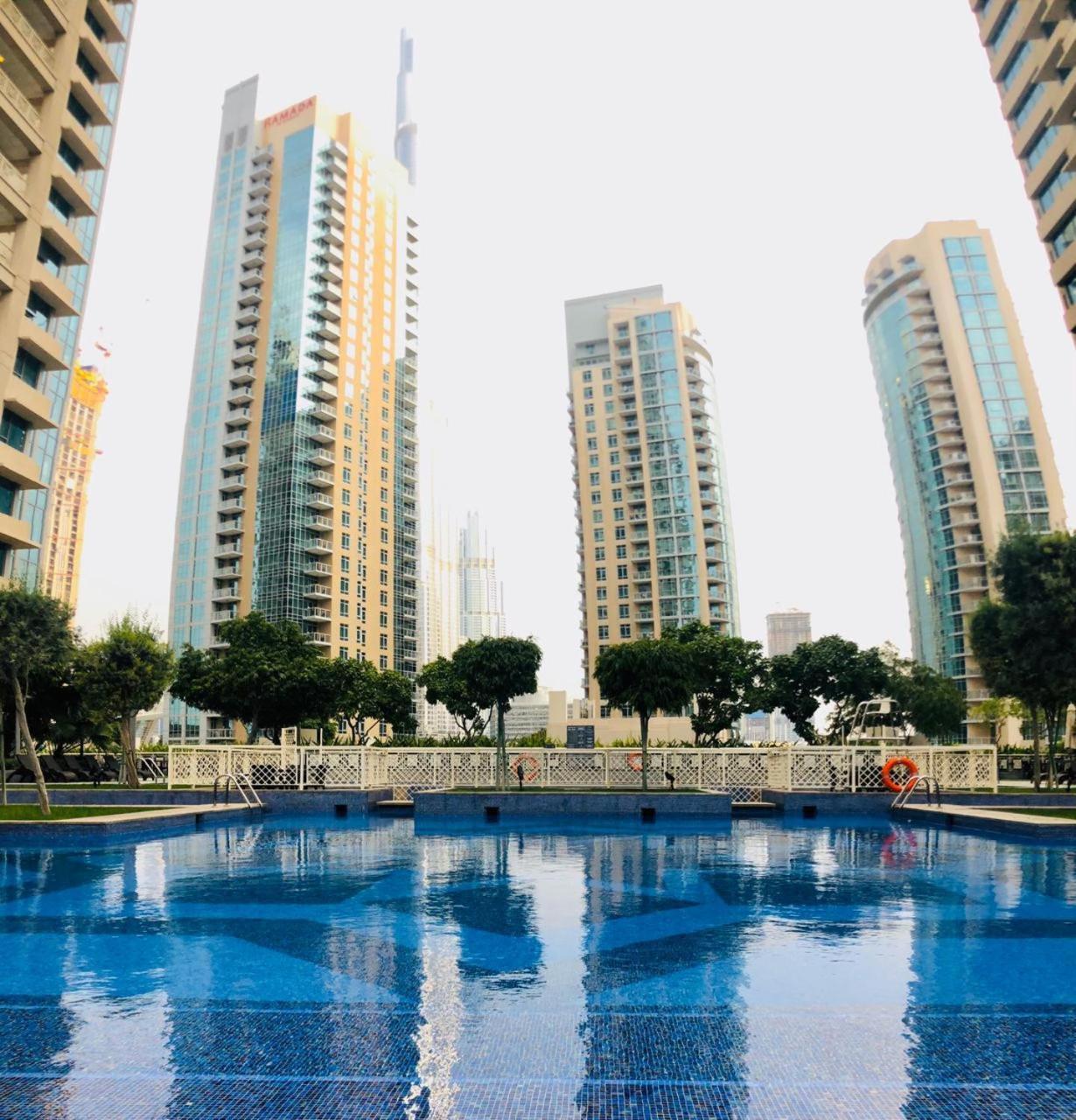 Luxury 2Br Downtown Apt With Burj Khalifa Views Дубай Экстерьер фото