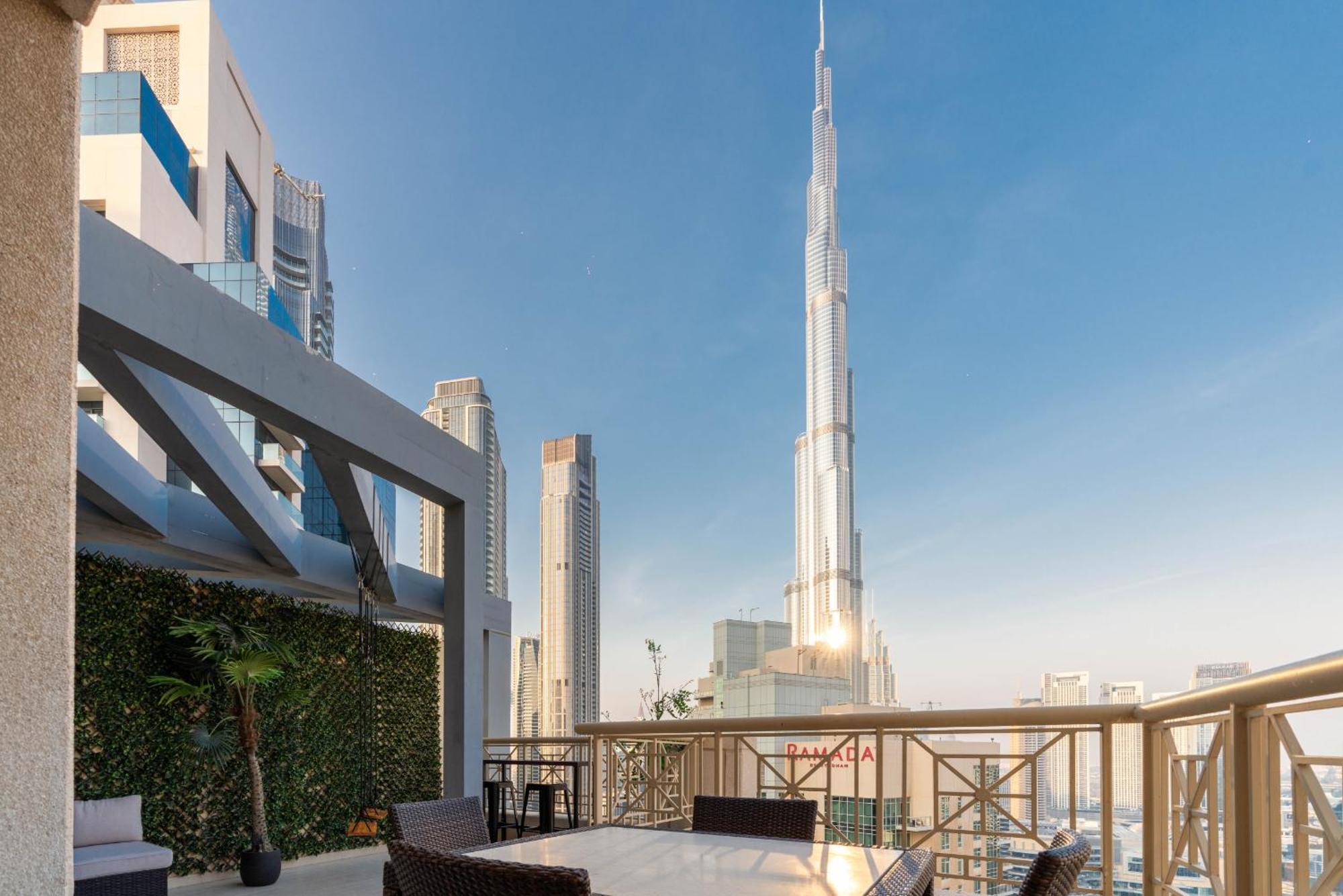 Luxury 2Br Downtown Apt With Burj Khalifa Views Дубай Экстерьер фото