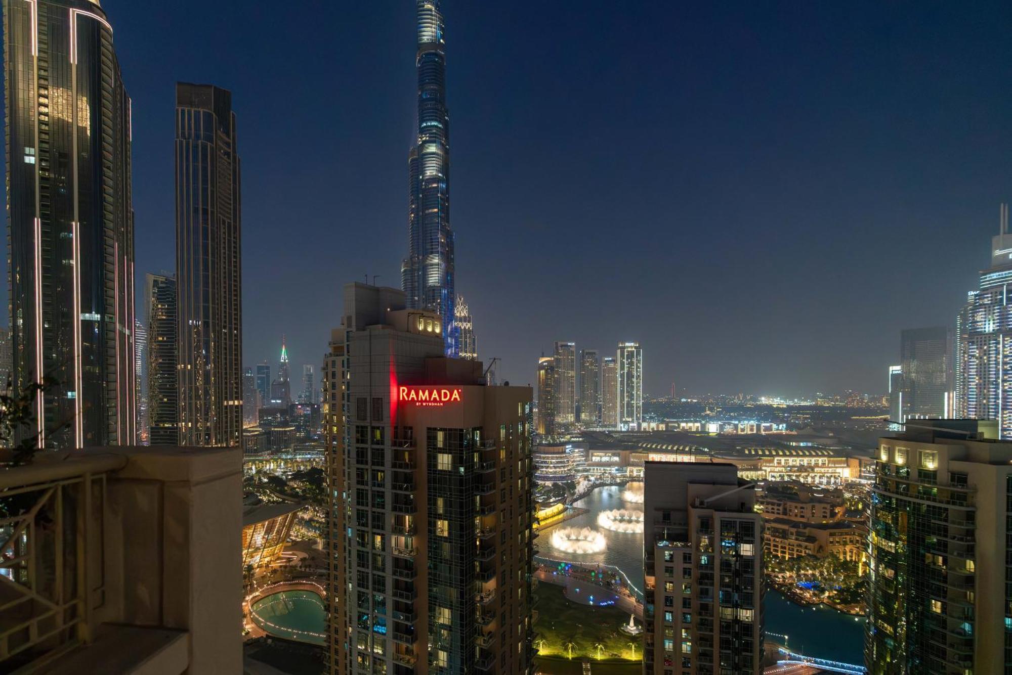 Luxury 2Br Downtown Apt With Burj Khalifa Views Дубай Экстерьер фото